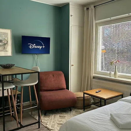 Viihtyisae Yksioe Helsingin Ruskeasuolla Apartment Helsinki